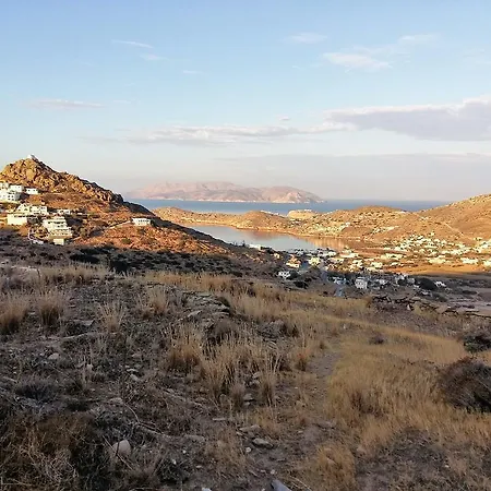 Baya * イオス島 チョーラ