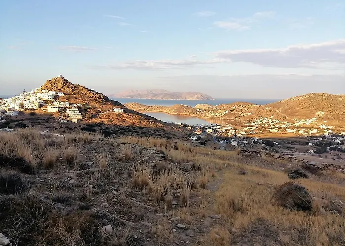 Baya * イオス島 チョーラ