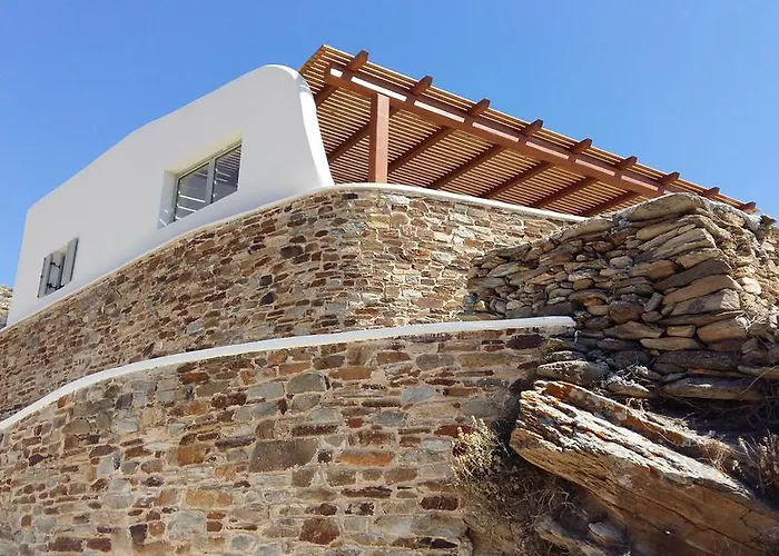 Baya * イオス島 チョーラ