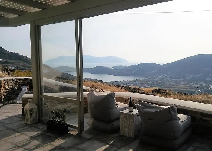 Baya * イオス島 チョーラ